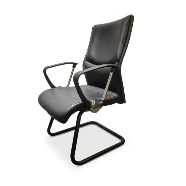 ‘VIVA+’ CLASSIC CHAIR - LVA 04